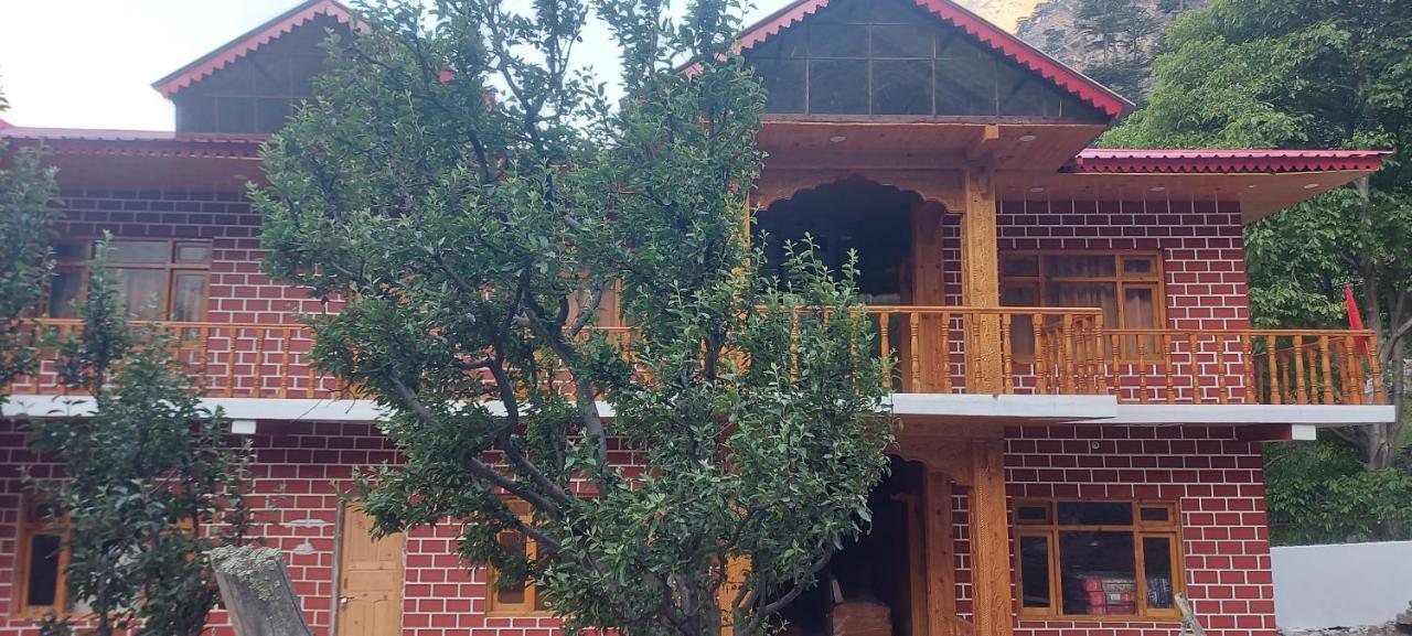 Harsil Hotel Royal Hillcrest מראה חיצוני תמונה