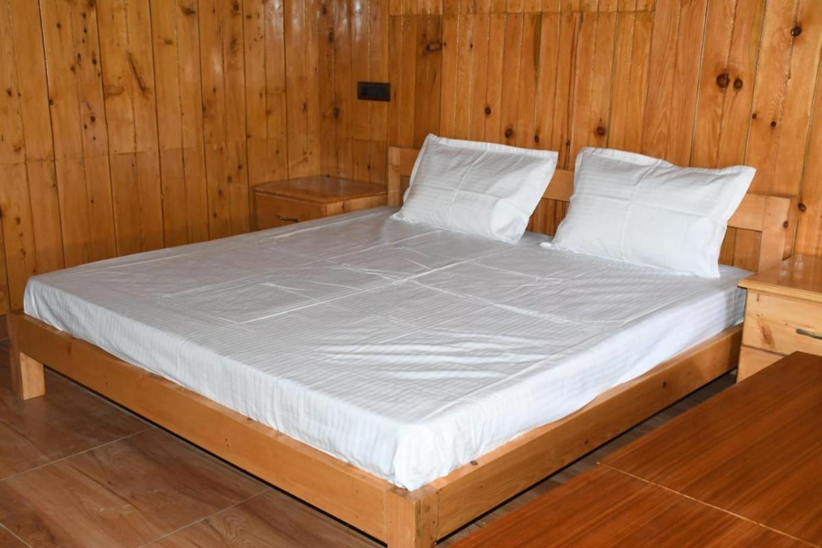 Harsil Hotel Royal Hillcrest מראה חיצוני תמונה